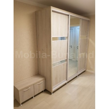 Dulap cupe cu trei usi  Model A-6